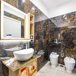 Sant'angelo Station Hotell 4*