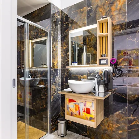 Hotel Sant'angelo Station