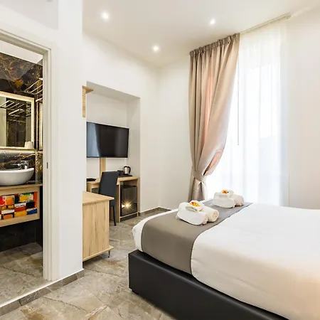 Sant'angelo Station Hotel