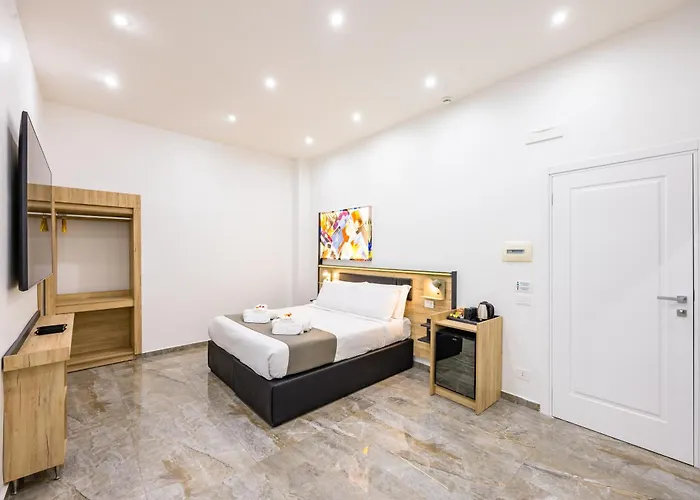 Sant'angelo Station Hotel